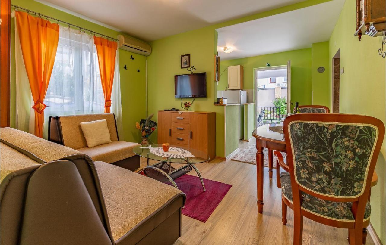 Nice Apartment In Premantura With Wifi Экстерьер фото